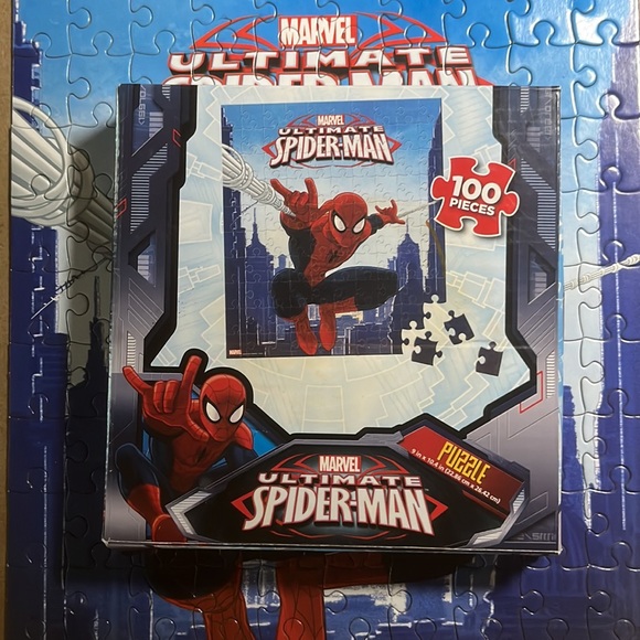 💟🧩 2 fun Spider-Man puzzles. 1 is 100 pieces. 1 is 48 pieces. Both are Complete. - Picture 7 of 11